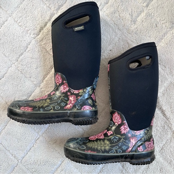 Bogs | Women's Classic Winter Blooms waterproof boots | Size 7 - Picture 3 of 7